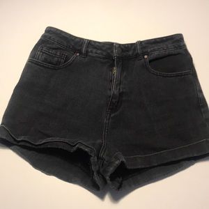 Kendall and Kylie high waisted black jean shorts